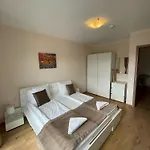 Apartament Premier Luxury *
