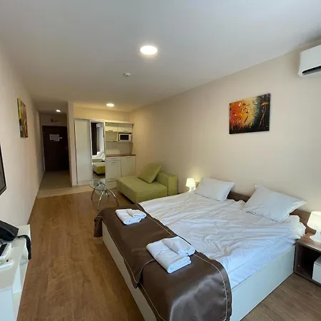 Apartament Premier Luxury *
