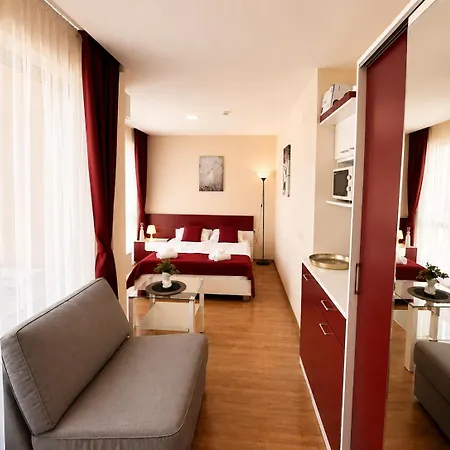 Premier Luxury 아파트