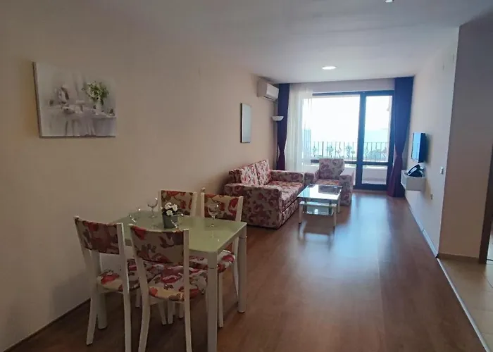 Premier Luxury Свети Влас